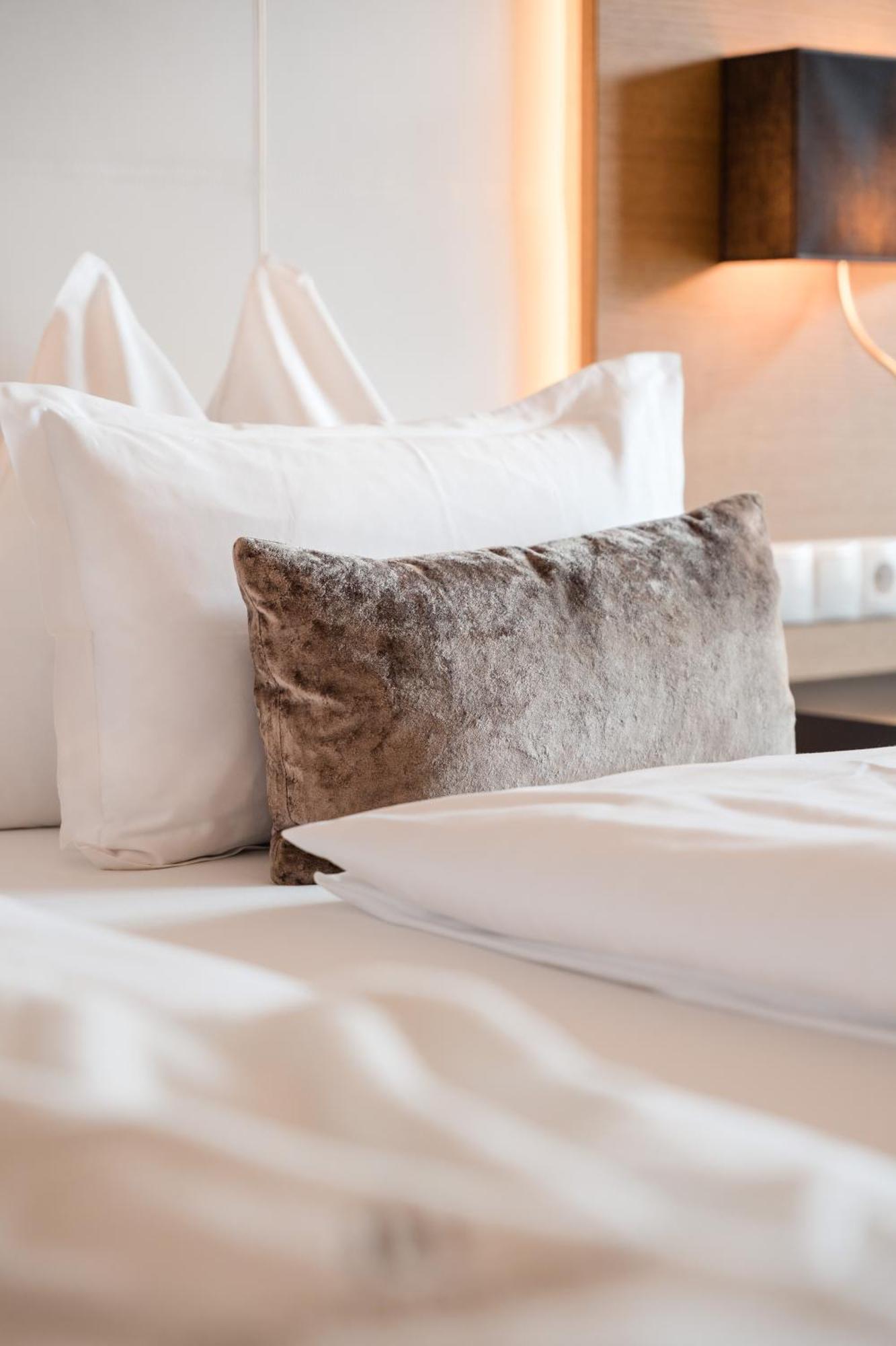 Boutique Hotel Eschenlohe เชนนา ภายนอก รูปภาพ